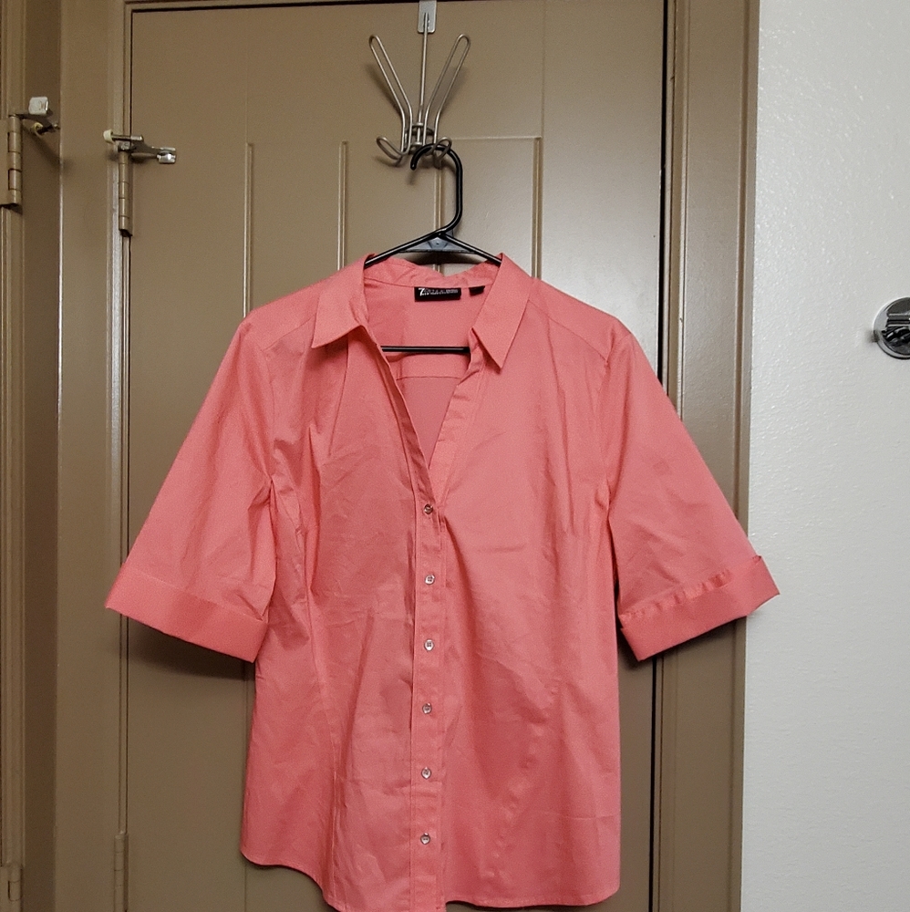 NYC & CO Madison Short Sleeve Button Up